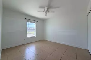 321 SW 17th St, Cape Coral, FL 33991 - Photo 5