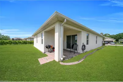 10549 Canal Brook Ln, Lehigh Acres, FL 33936 - Photo 29