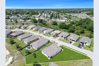 10549 Canal Brook Ln, Lehigh Acres, FL 33936 - Photo 39