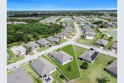 10549 Canal Brook Ln, Lehigh Acres, FL 33936 - Photo 43