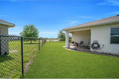 10549 Canal Brook Ln, Lehigh Acres, FL 33936 - Photo 31