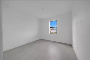 1412 NE 2nd Pl, Cape Coral, FL 33909 - Photo 25