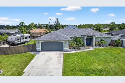 309 NE 30th Ter, Cape Coral, FL 33909 - Photo 1