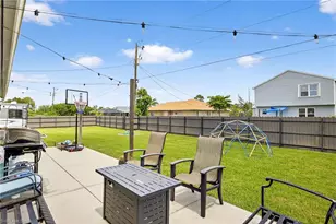 309 NE 30th Terrace, Cape Coral, FL 33909 - Photo 3