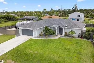 309 NE 30th Terrace, Cape Coral, FL 33909 - Photo 31