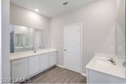 602 SE 22nd Ter, Cape Coral, FL 33990 - Photo 17