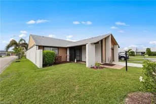 18424 Orangecrest Ct, Lehigh Acres, FL 33936 - Photo 3