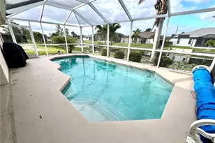 818 SW 8th Pl, Cape Coral, FL 33991 - Photo 23