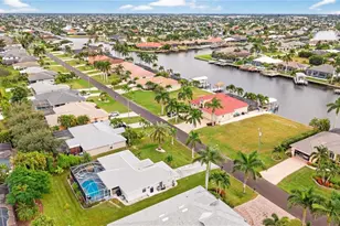 2919 SW 25th St, Cape Coral, FL 33914 - Photo 11