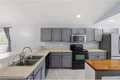 3005 41st St W, Lehigh Acres, FL 33971 - Photo 15
