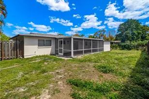 4848 Ipswitch Ct, Fort Myers, FL 33907 - Photo 13