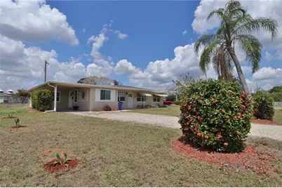 11 California Rd, Lehigh Acres, FL 33936 - Photo 19