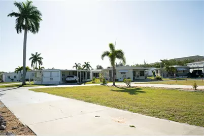 353 Mattie Ave, Fort Myers, FL 33908 - Photo 1