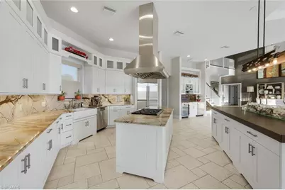 2801 SW 39th Ter, Cape Coral, FL 33914 - Photo 13