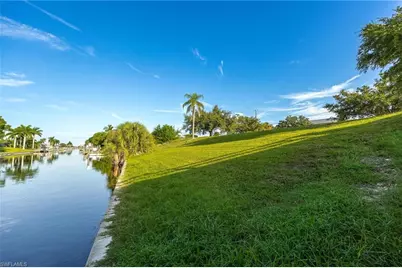 1532 Shelby Pkwy, Cape Coral, FL 33904 - Photo 33
