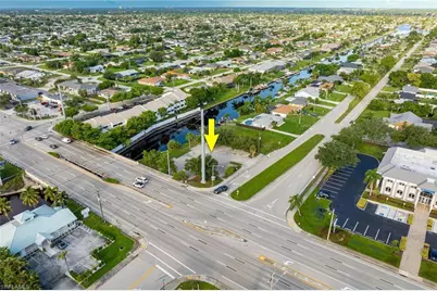 1532 Shelby Pkwy, Cape Coral, FL 33904 - Photo 17