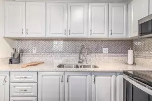 1010 Tropic Terrace, North Fort Myers, FL 33903 - Photo 3