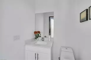 116 SE 5th Pl, Cape Coral, FL 33990 - Photo 31