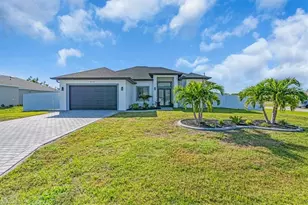116 SE 5th Pl, Cape Coral, FL 33990 - Photo 5