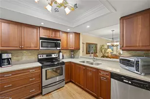 8411 Charter Club Cir, Fort Myers, FL 33919 - Photo 11
