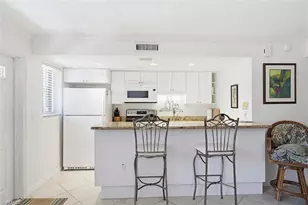 480 5th St S, Naples, FL 34102 - Photo 7