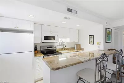 480 5th St S #202, Naples, FL 34102 - Photo 5