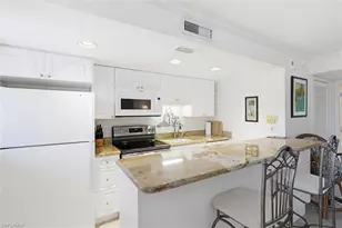 480 5th St S, Naples, FL 34102 - Photo 5