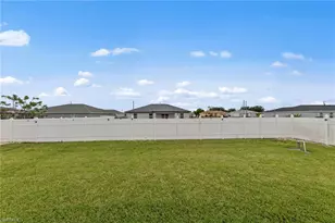 525 NE 6th Ave, Cape Coral, FL 33909 - Photo 25