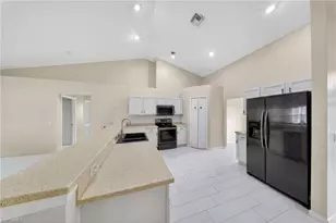 319 NE 23rd St, Cape Coral, FL 33909 - Photo 33