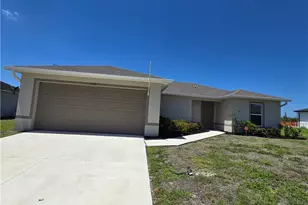 2122 NE 13th Pl, Cape Coral, FL 33909 - Photo 3