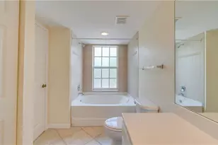 4105 Residence Drive, Fort Myers, FL 33901 - Photo 19