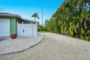 1380 Albatross Rd, Sanibel, FL 33957 - Photo 43