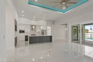 1123 NE 10th St, Cape Coral, FL 33909 - Photo 5