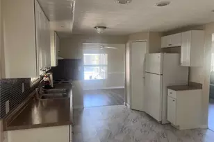 947 Strongbox Dr, North Fort Myers, FL 33917 - Photo 3