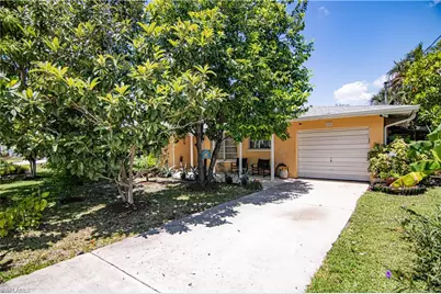 2305 SE 16th St, Cape Coral, FL 33990 - Photo 1