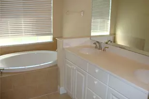 13942 Bently Cir, Fort Myers, FL 33912 - Photo 9