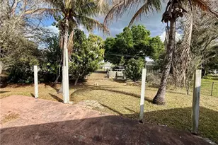 1713 SW 10th Pl, Cape Coral, FL 33991 - Photo 25