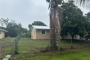 13314 Second St, Fort Myers, FL 33905 - Photo 3