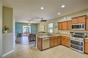 4521 SW 10th Ave, Cape Coral, FL 33914 - Photo 5