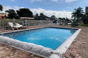 4321 Country Club Blvd, Cape Coral, FL 33904 - Photo 11