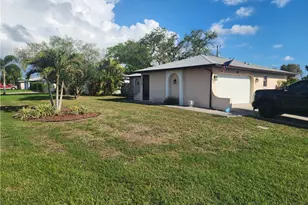2102 SE 8th Terrace, Cape Coral, FL 33990 - Photo 25