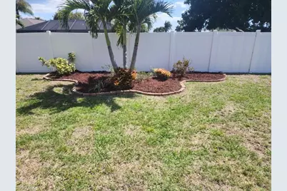 2102 SE 8th Ter, Cape Coral, FL 33990 - Photo 15