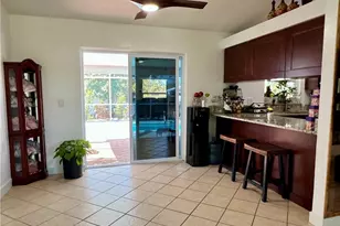 702 SW 25th St, Cape Coral, FL 33914 - Photo 9