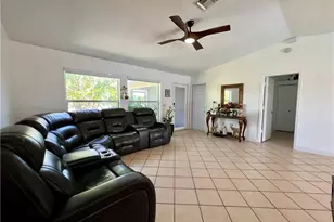 702 SW 25th St, Cape Coral, FL 33914 - Photo 19