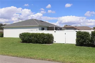 1632 SW 18th St, Cape Coral, FL 33991 - Photo 31