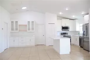 1632 SW 18th St, Cape Coral, FL 33991 - Photo 7