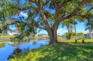 1422 SW 4th Ave, Cape Coral, FL 33991 - Photo 39