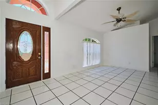 2813 SW 43rd St, Cape Coral, FL 33914 - Photo 3
