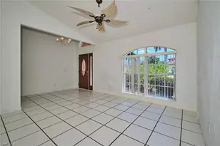 2813 SW 43rd St, Cape Coral, FL 33914 - Photo 5