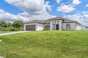 2807 28th St SW, Lehigh Acres, FL 33976 - Photo 3